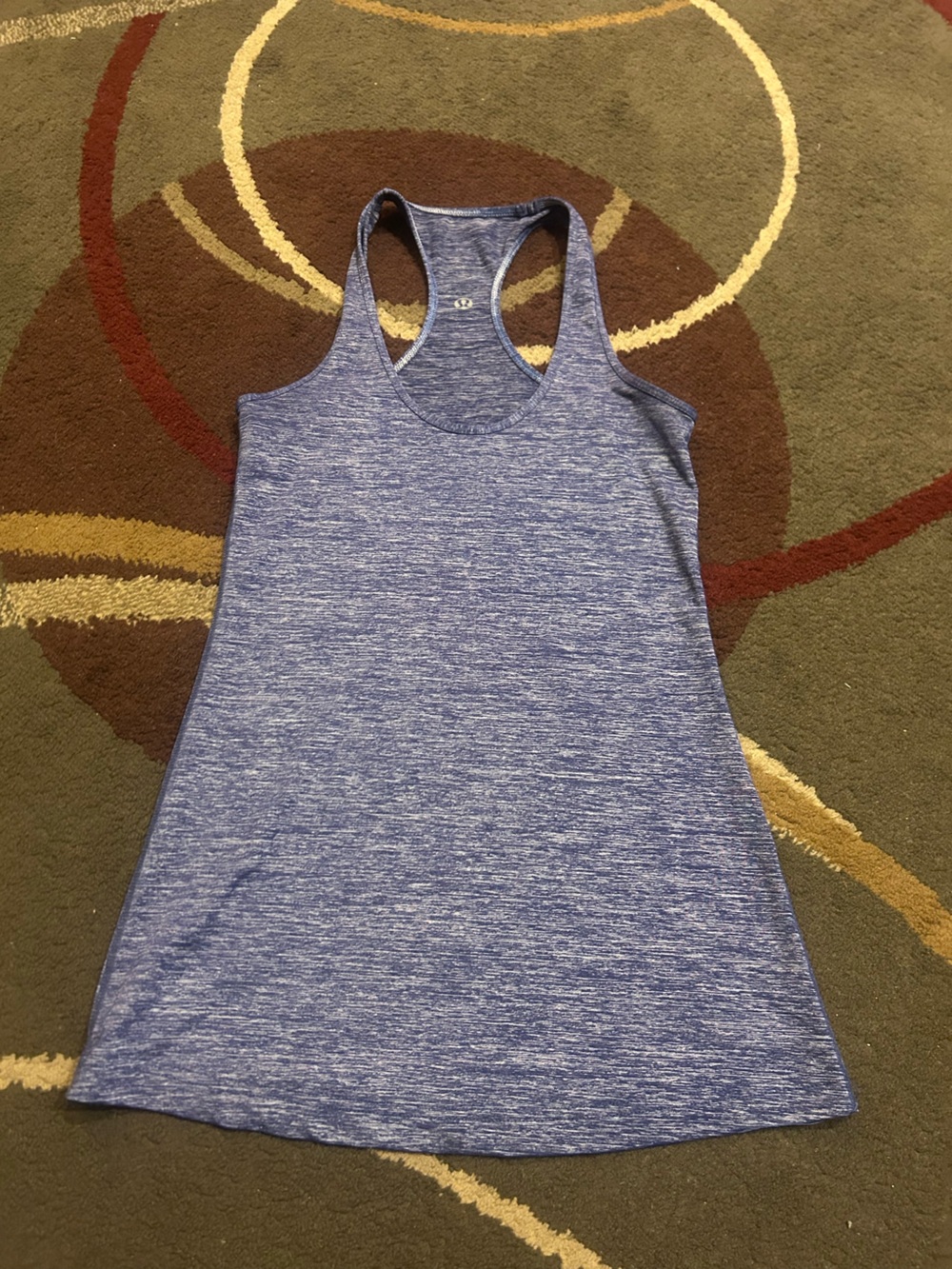 Lululemon heathered blue racerback tank top see measurements woman’s S 4/6